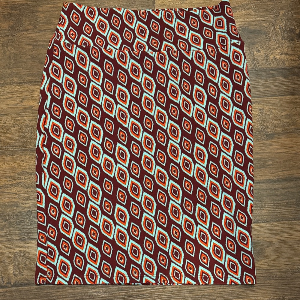 LuLaRoe Diamond Pattern Pencil Skirt - Burgundy and Teal